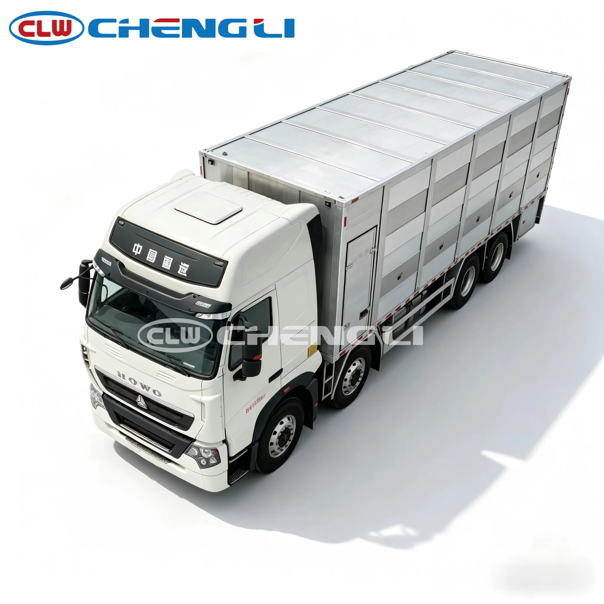 Camión Sinotruk 8×4 para transporte avícola: imagen de referencia 1 del vehículo y su equipo